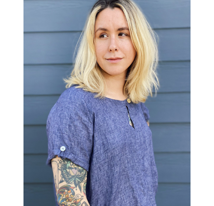 Remy Raglan Sleeve Button Hack – Sew House Seven